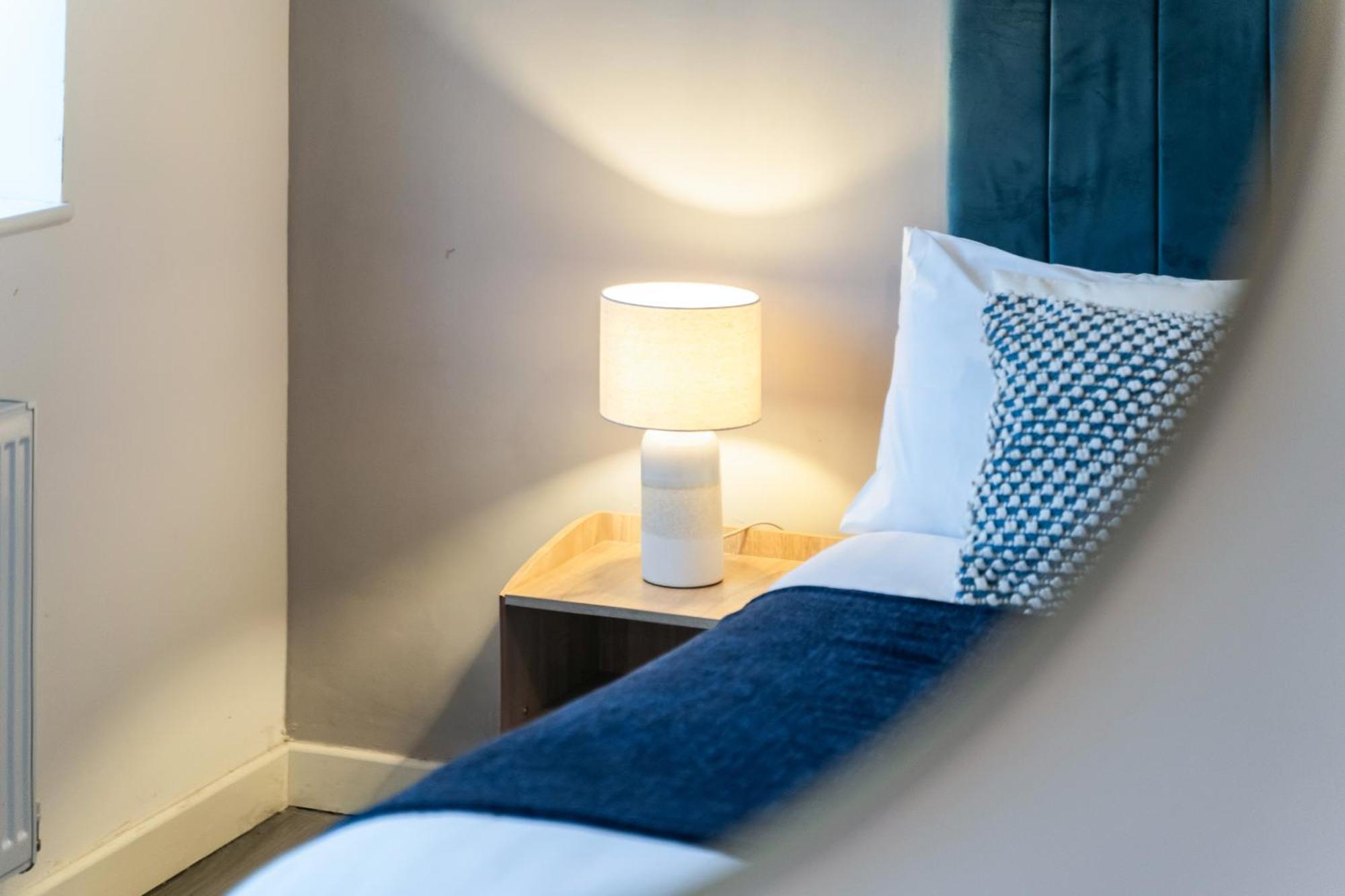 Stylish New Apartment - Free Wifi & Netflix - Top Rated - 3Mh Cradley Heath Exteriér fotografie