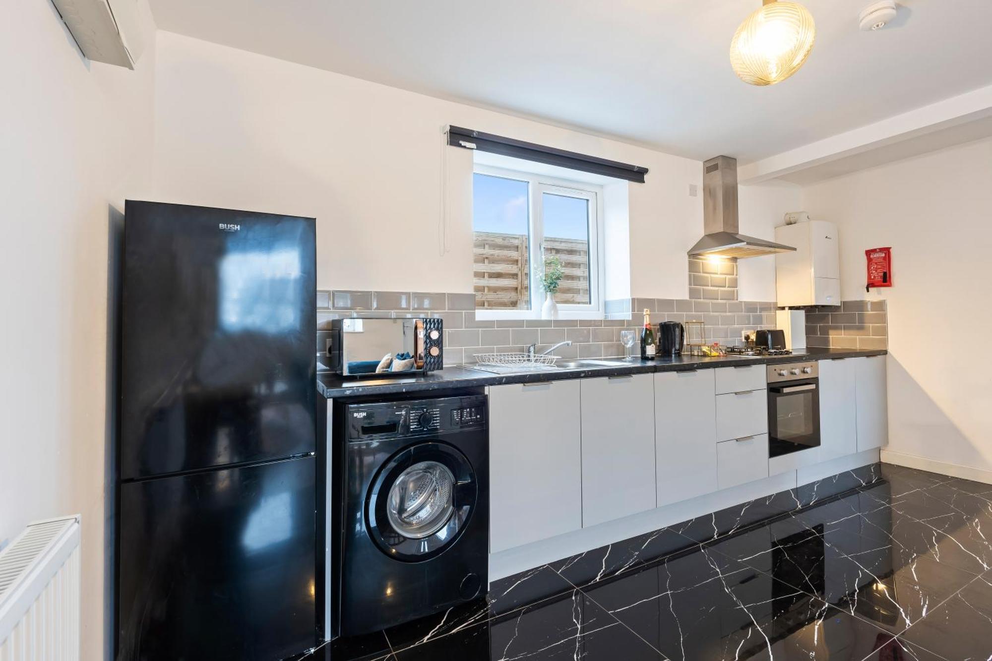Stylish New Apartment - Free Wifi & Netflix - Top Rated - 3Mh Cradley Heath Exteriér fotografie