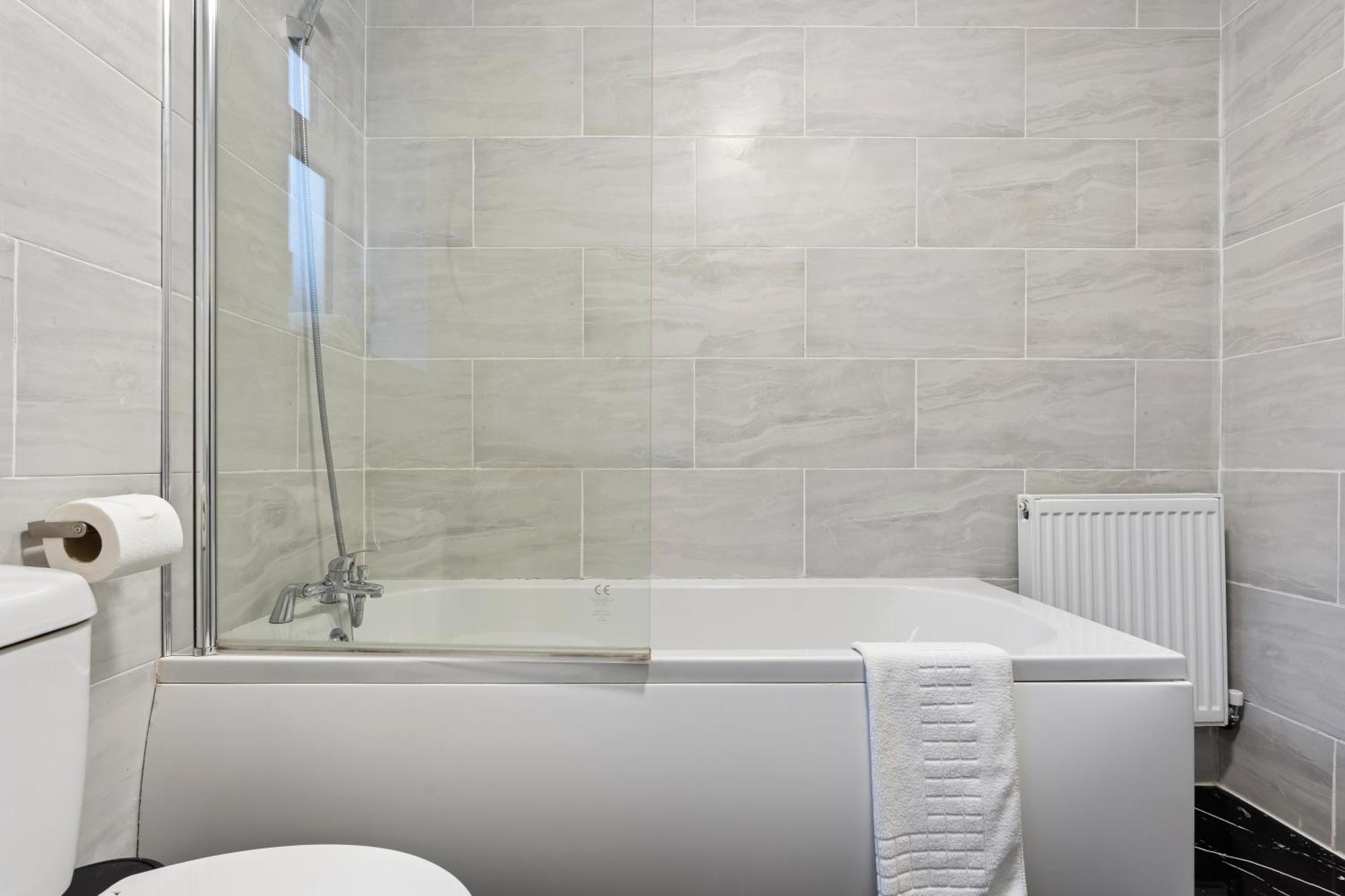 Stylish New Apartment - Free Wifi & Netflix - Top Rated - 3Mh Cradley Heath Exteriér fotografie